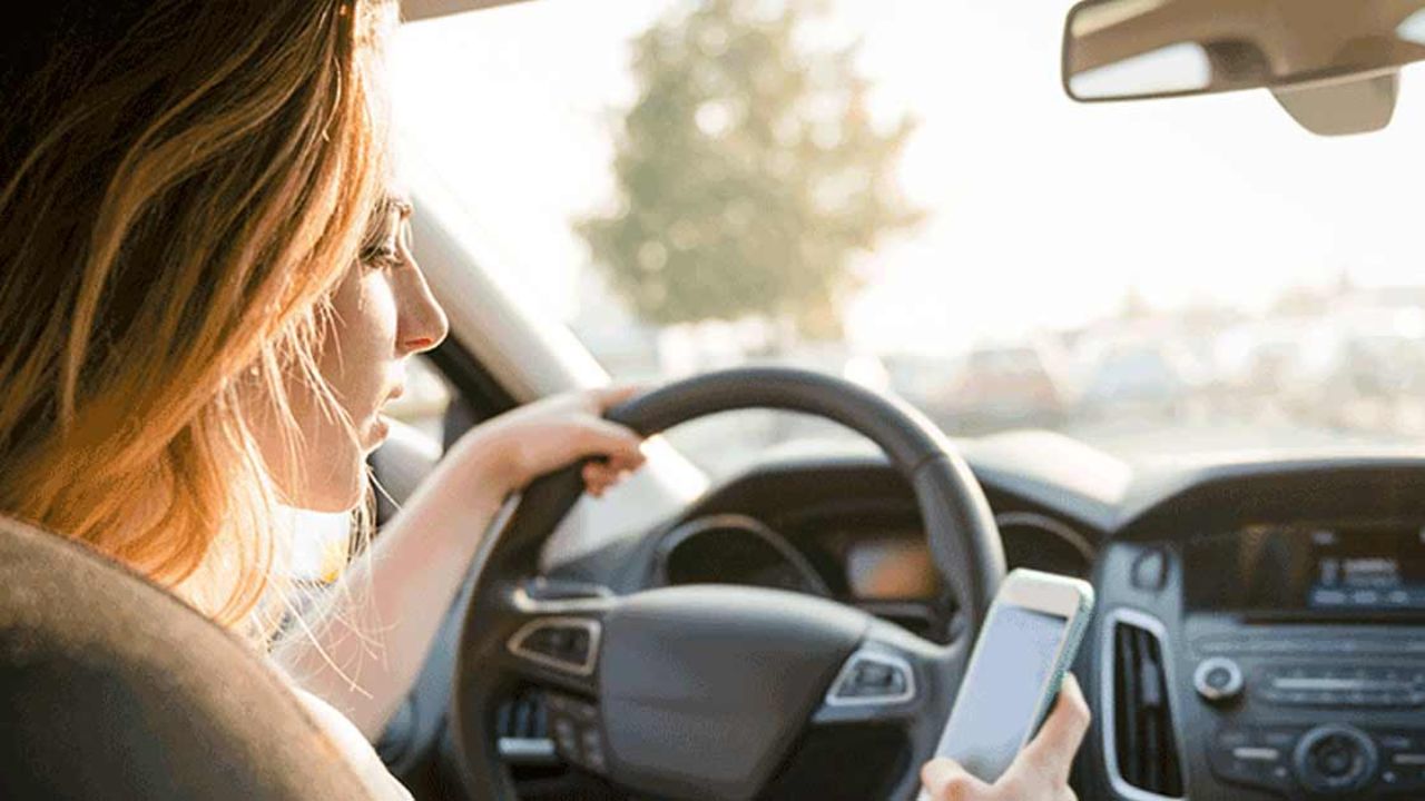 Iowa's Struggle with Distracted Driving: The Case for Hands-Free Laws
