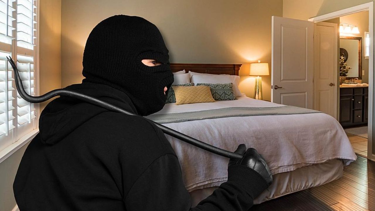 7 ‘Secret Spots’ Burglars Check First When Invading Pennsylvania Homes