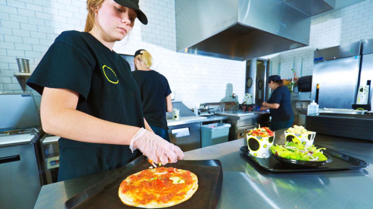 California Minimum Wage Hike Leads to Massive Layoffs at Fast-Food Chain