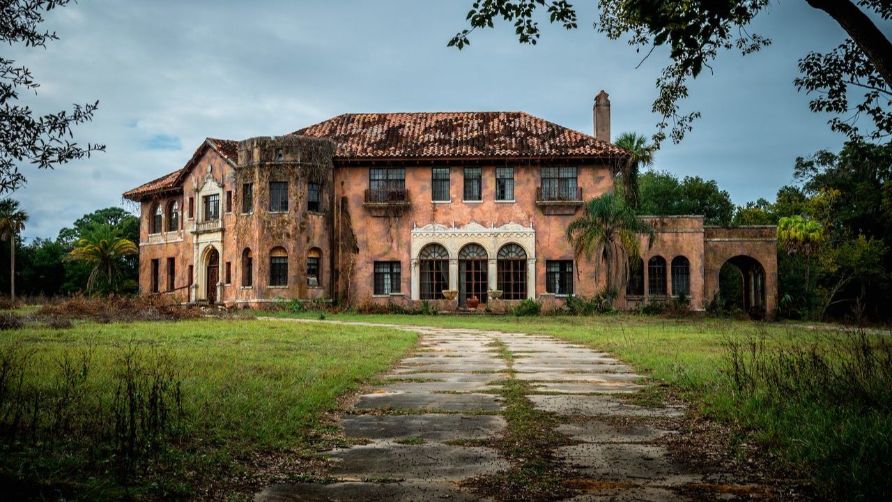 Florida is Home to an Abandoned Town Most People Don’t Know