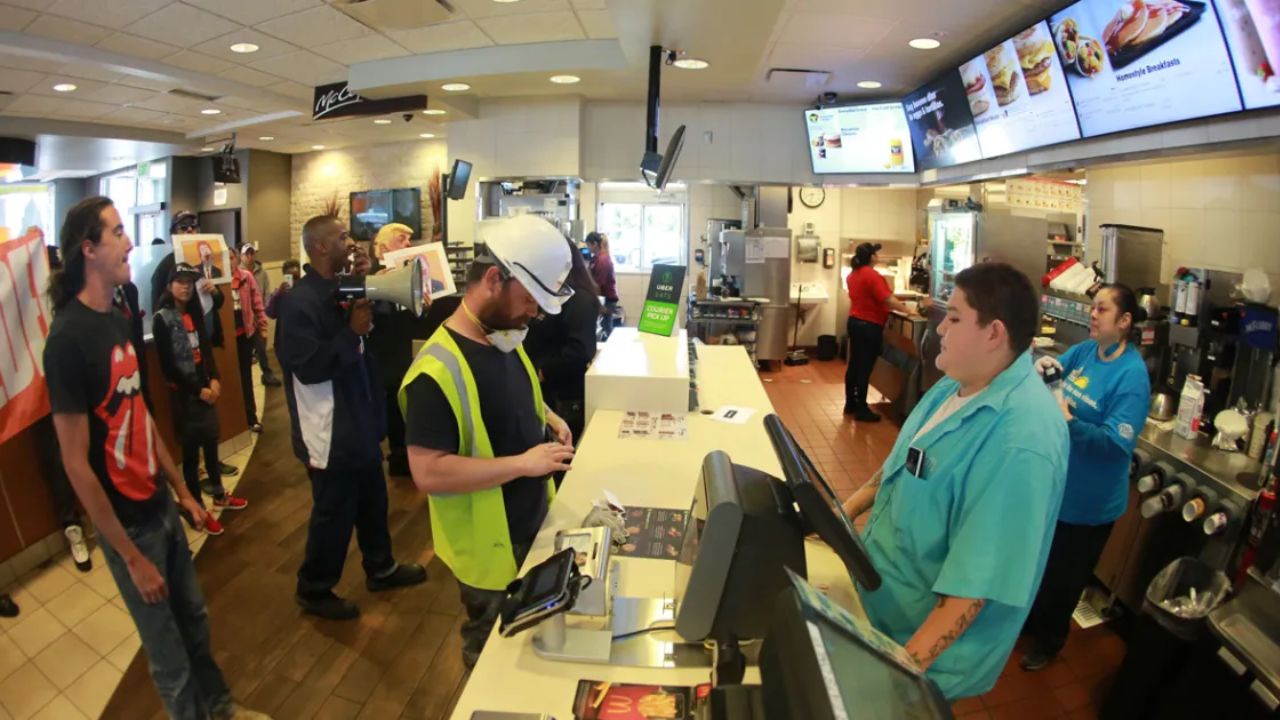 Some Fast Food Chains Cutting Jobs as California Minimum Wage Increases