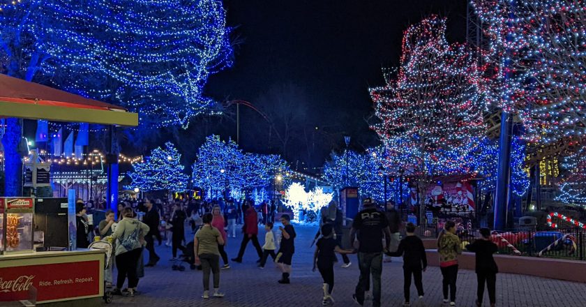 Carowinds Kicks Off the Holiday Season with WinterFest Opening Weekend