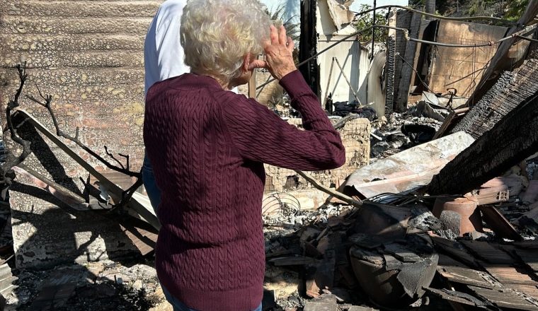 California couple of 63 years loses nearly everything in Mountain Fire except their wedding album