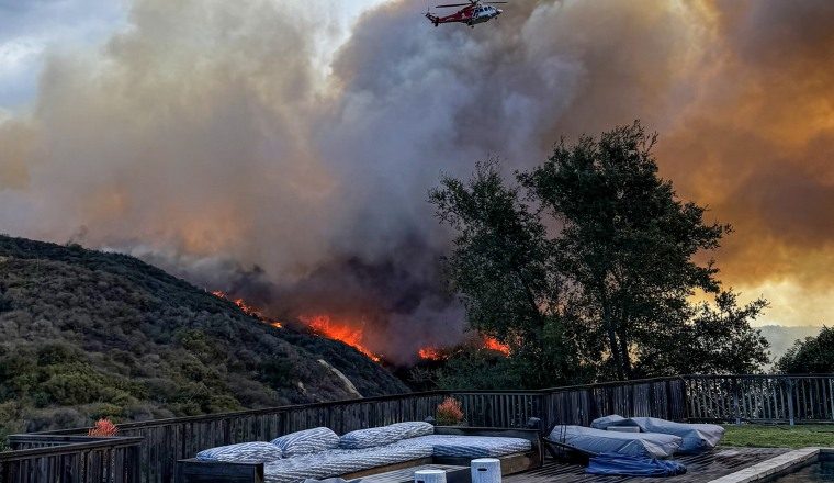 From smoke to roaring flames: Inside the first hours of the deadly Pacific Palisades fire