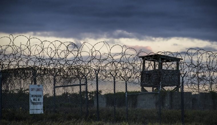 Trump directs Pentagon and DHS to prepare migrant housing at Guantánamo Bay