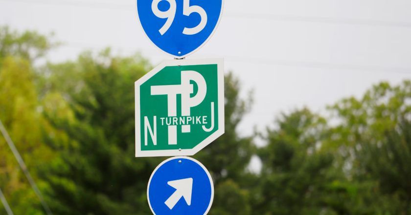 Shocking Cellphone Video Captures Fatal NJ Turnpike Crash That Killed 2 Teens – Driver’s Reckless Actions Revealed