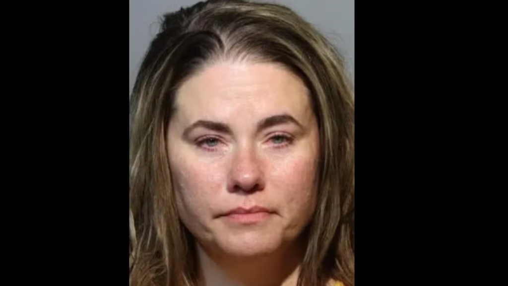 Woman Arrested After ‘Smacking’ Boy Who Called Her ‘Miss Piggy’ on Flight