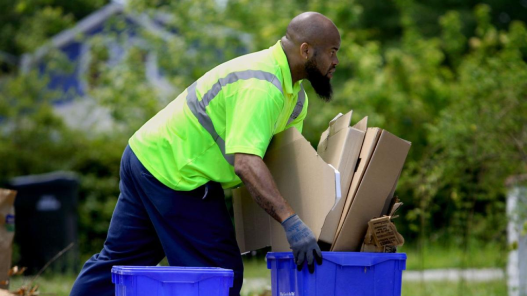 Downtown Charleston Slammed as ‘Trashy’ by Frustrated Business Owners Over Cleanliness Concerns