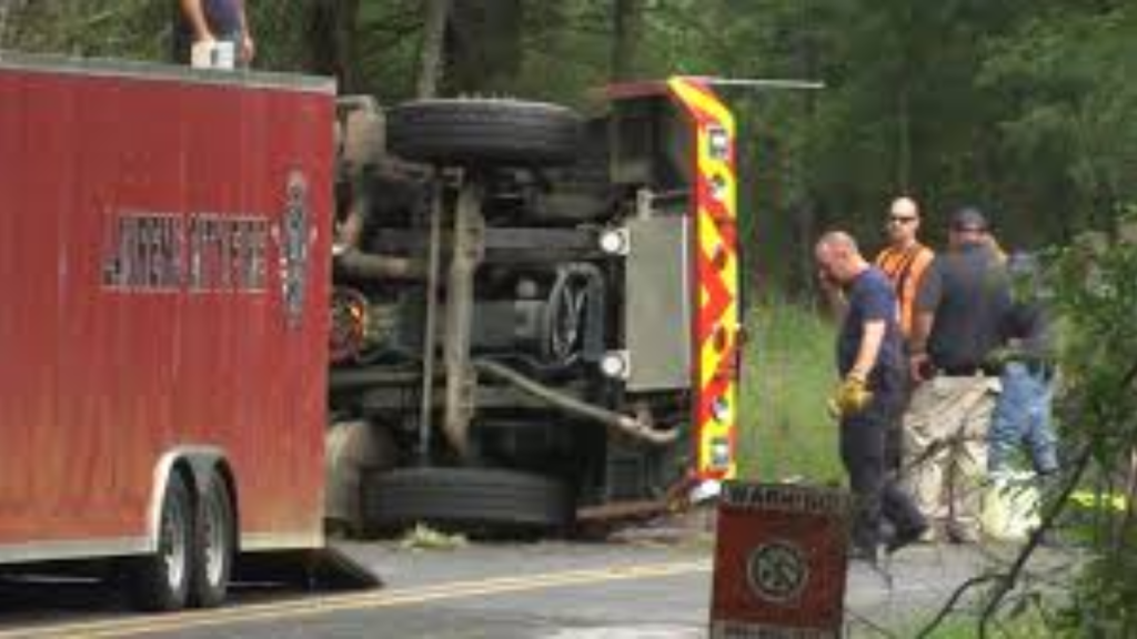 Fire Truck Overturns In Laurens County, crashing Into Tree And Injuring Two Firefighters