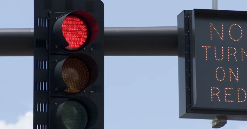 How To Avoid Costly Traffic Tickets In Florida: Mastering The Right Turn on Red Rules