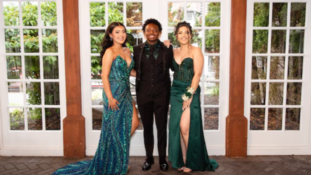 Stunning Photos Capture the Magic of New Jersey’s Biggest High School Proms