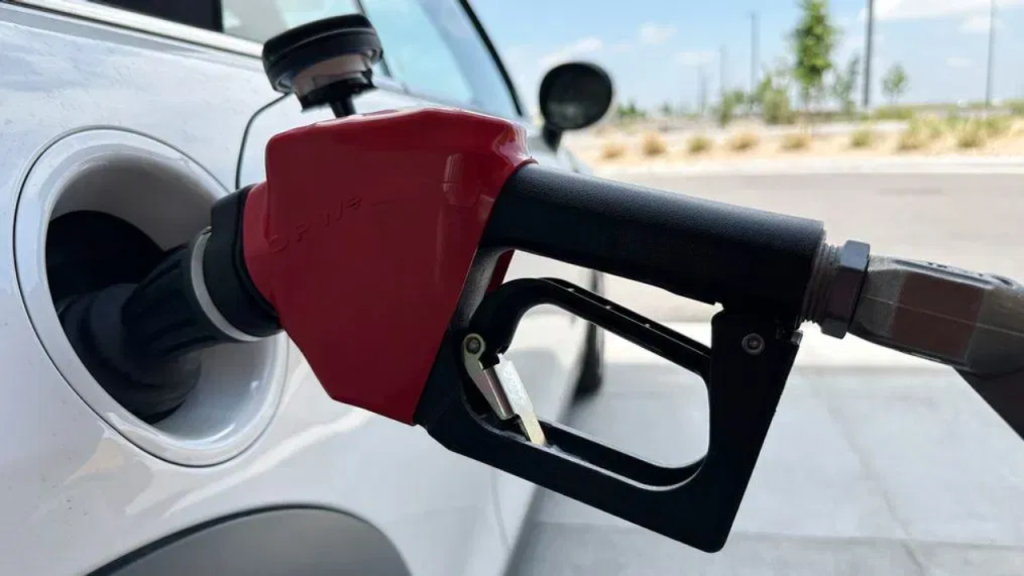 Gas Prices Continue To Drop Across The State
