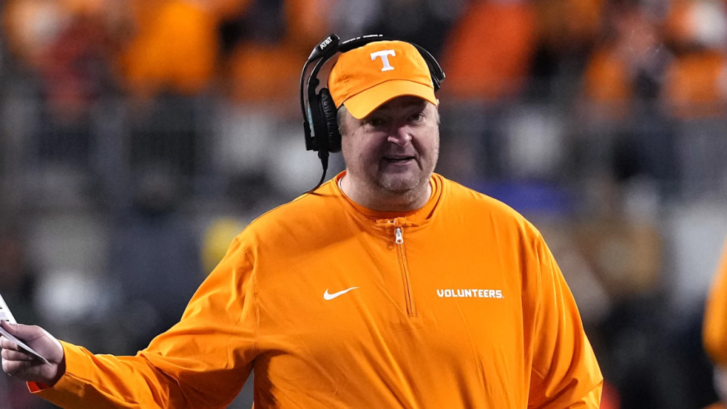 Tennessee Football Suffers Crushing Recruiting Blow As Star Lineman Picks Florida